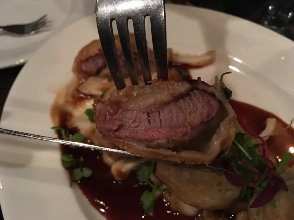 パイの中にはフィレ肉が