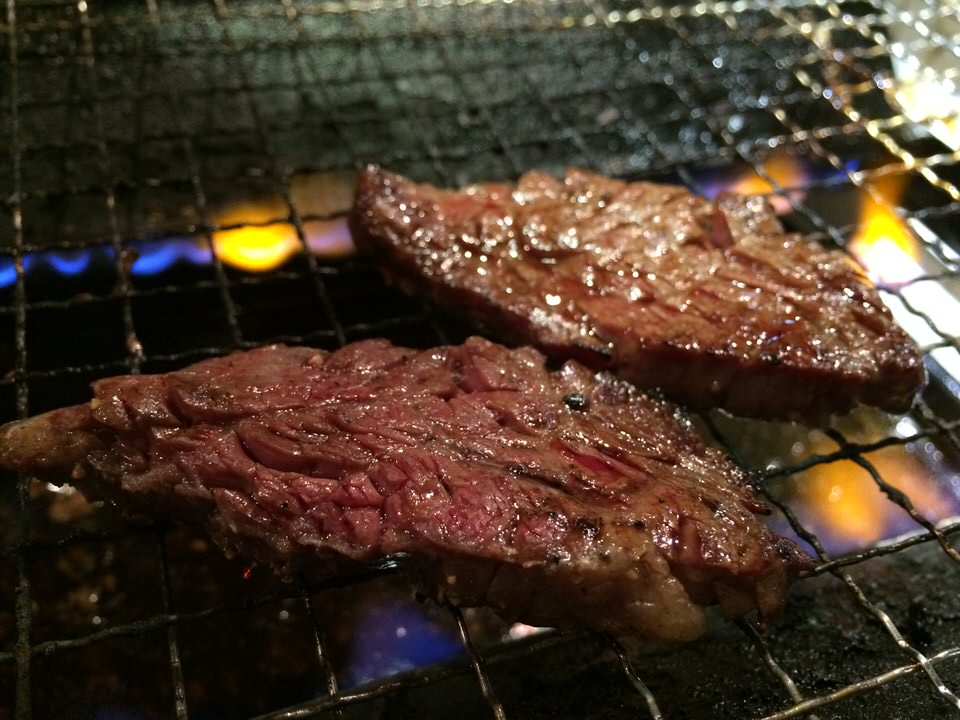 焼いた和牛ハラミ塩