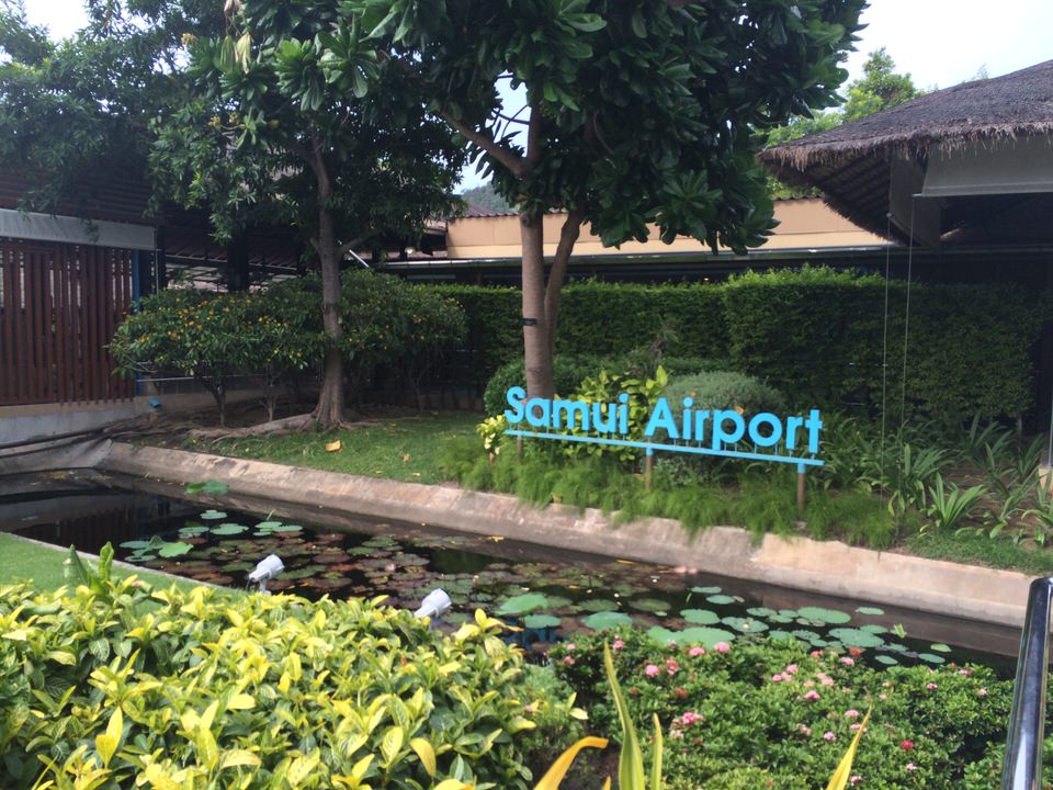 トラムを降りるとSamui Airportの文字が