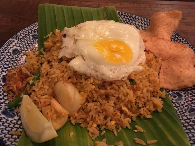 Nasi goreng インドネシア風ナシゴレン 14.5ドル