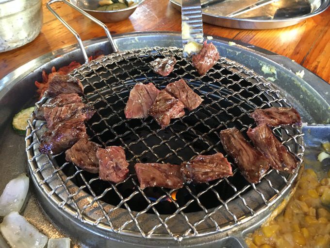 ハラミもやっぱりカットしてくれます。