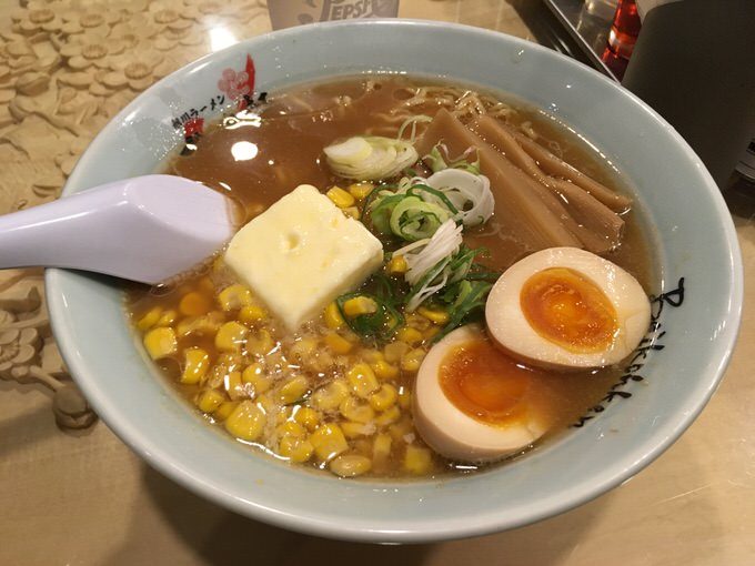 醤油バターラーメン 味玉トッピング 17ドル