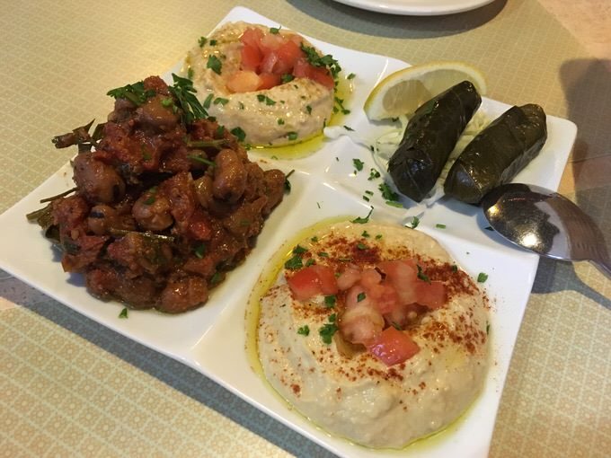 Mezza Sampler メッザのサンプラー 16.95ドル