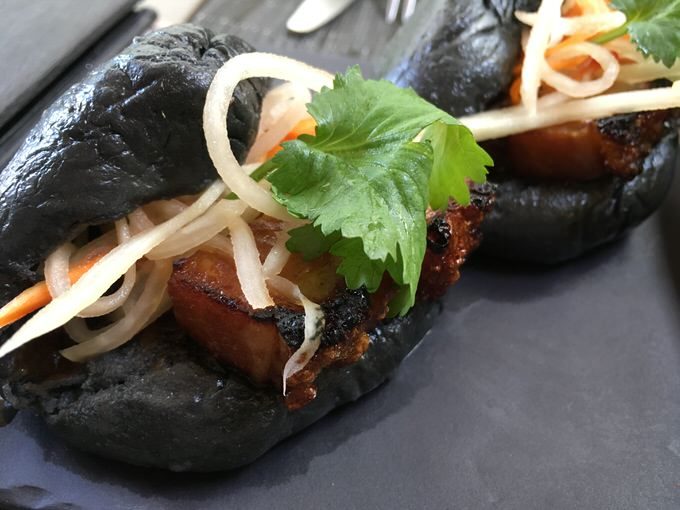 PORK BELLY BUNS ポークベリーパン 8ドル