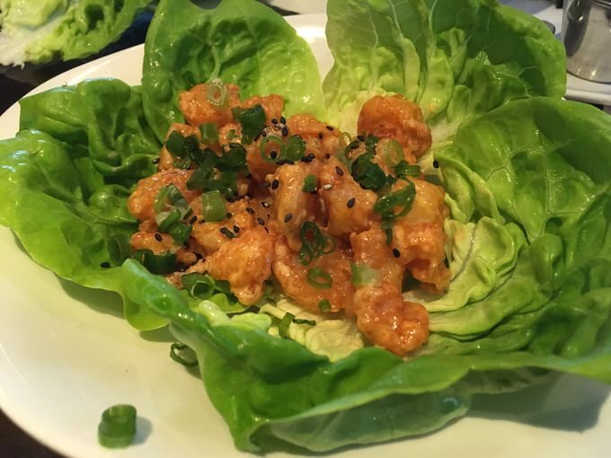 spicy shrimp tempura (スパイシーシュリンプ天ぷら) 10ドル