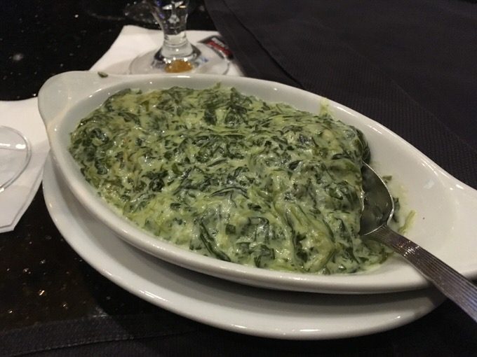 サイドのほうれん草のクリーム煮