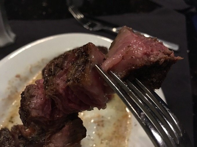 脂が美味しいリブアイステーキ