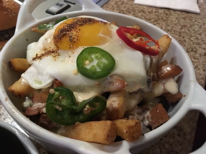 DIRTY-SPICED FRIES 7ドル