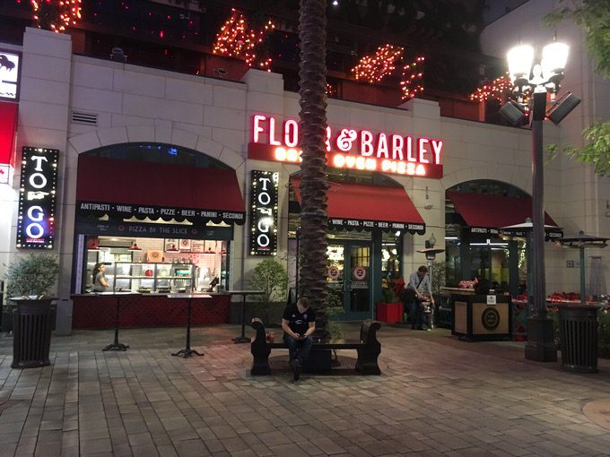 フラワー&バーレイお店外観