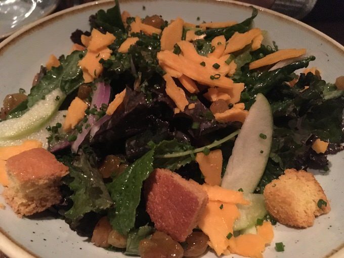 ケールサラダ Kale Salad 13ドル