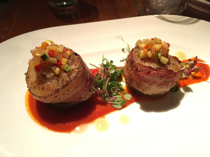 PANCETTA WRAPPED SCALLOP ホタテのパンチェッタ巻 24ドル