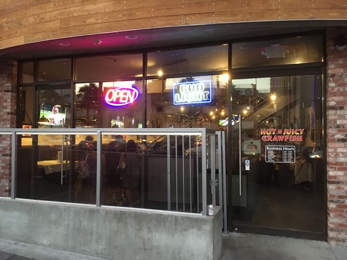 Hot N Juicy Crawfishのお店入り口