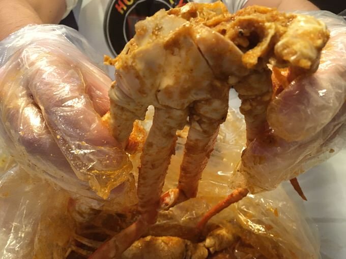 手づかみにはタラバよりズワイのが食べやすくて好きです