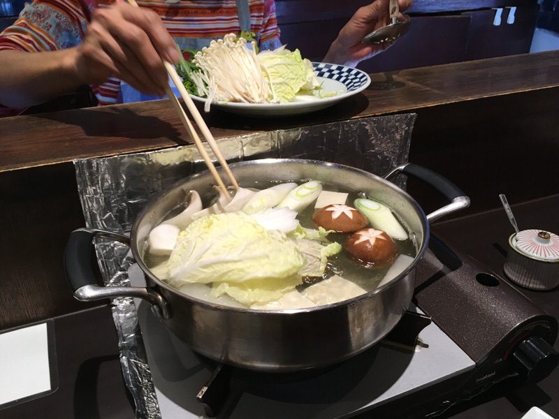 野菜は店員さんが入れてくれます