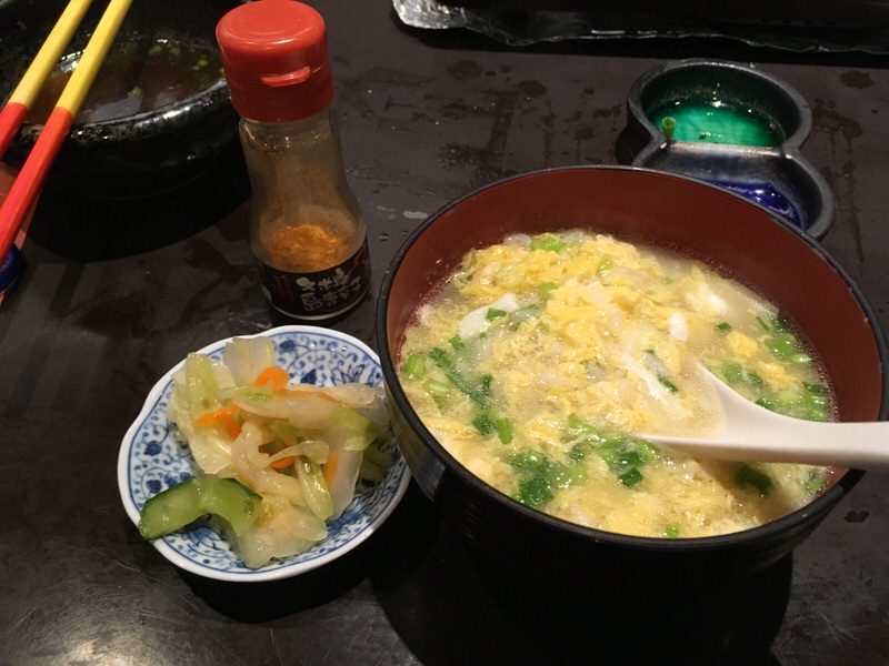 おじやには漬物もついてきます。