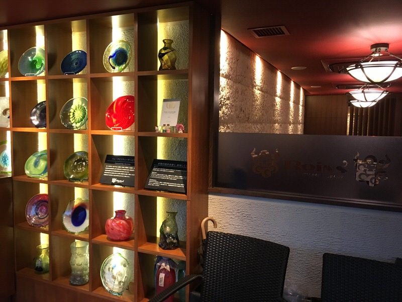 ロインズ 沖縄 店内