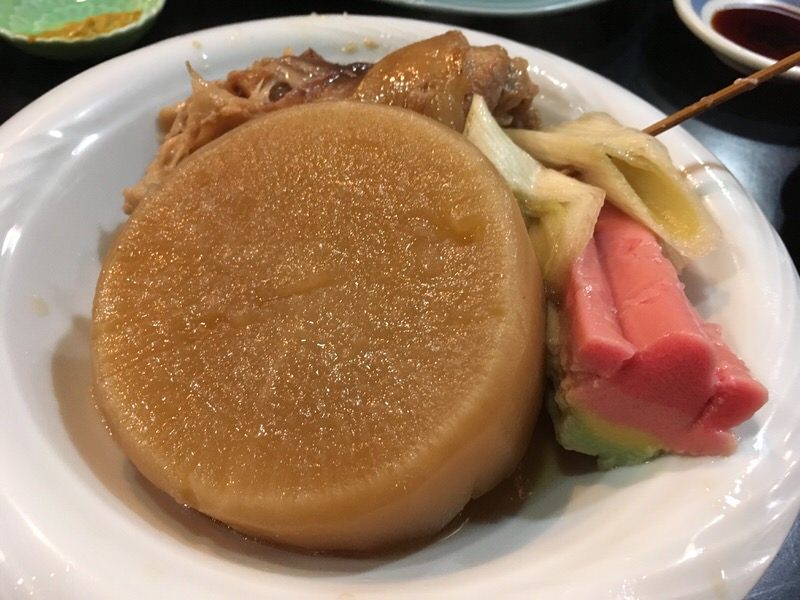 大根、ちくわぶ、ネギ串、テビチ(2回目)