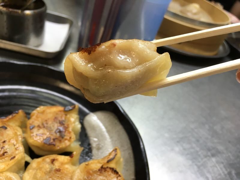 つやっつやの焼き餃子