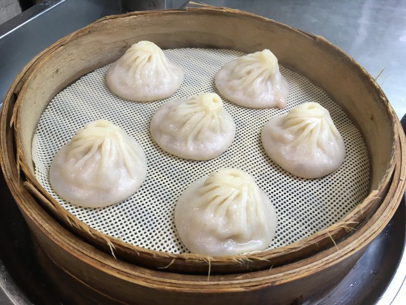 小籠包 1人前 6個 650円