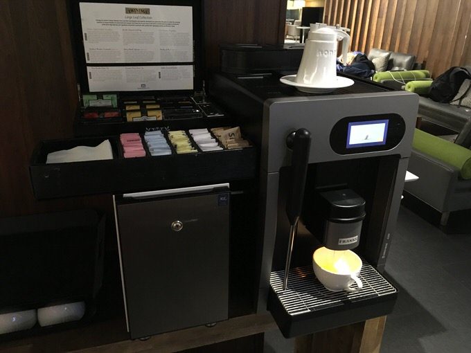 ラスベガスのセンチュリオンラウンジのコーヒーメーカー