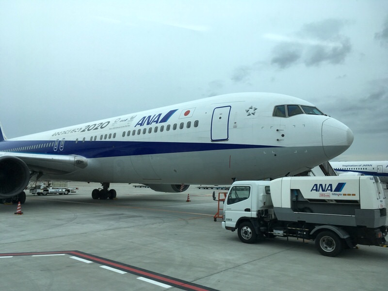 成田空港の飛行機