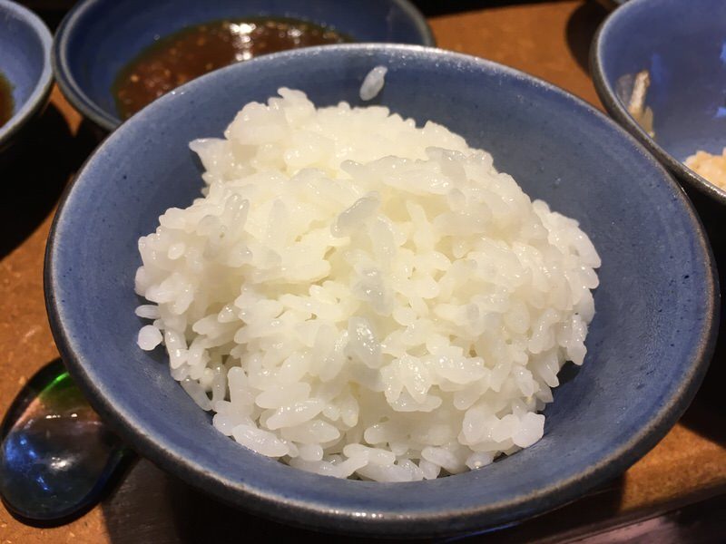 炊きたての国産・コシヒカリご飯