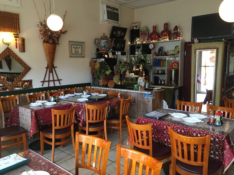 デュードロップインの店内