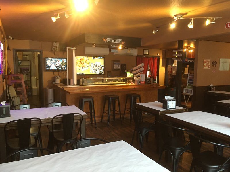 キッキン・ケイジャン ホノルルの店内