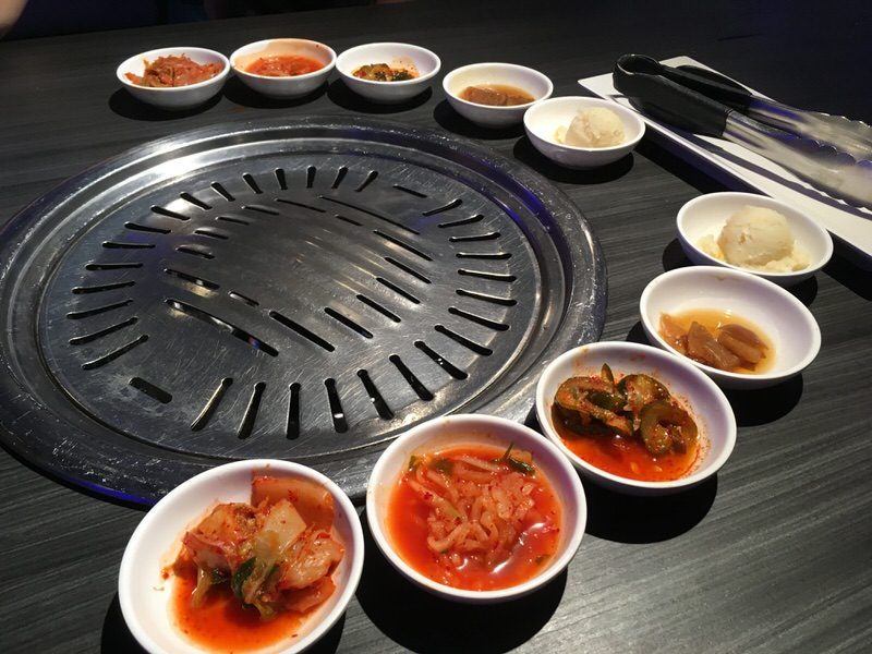 鉄板とサイドディッシュ