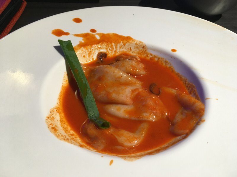 28. イカのスパイシーソース SPICY CALAMARI