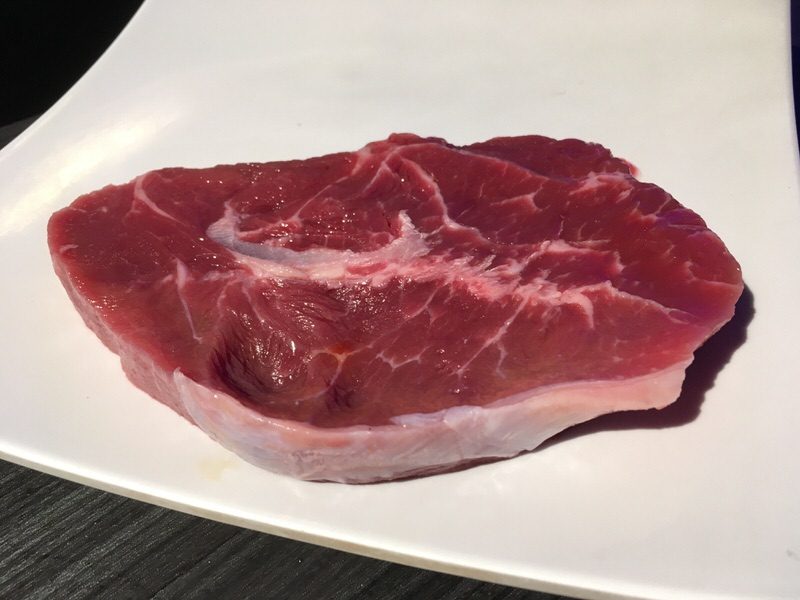 1. プレミアムステーキ GEN PREMIUM STEAK