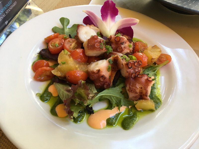 タコのグリル GRILLED OCTOPUS 13ドル