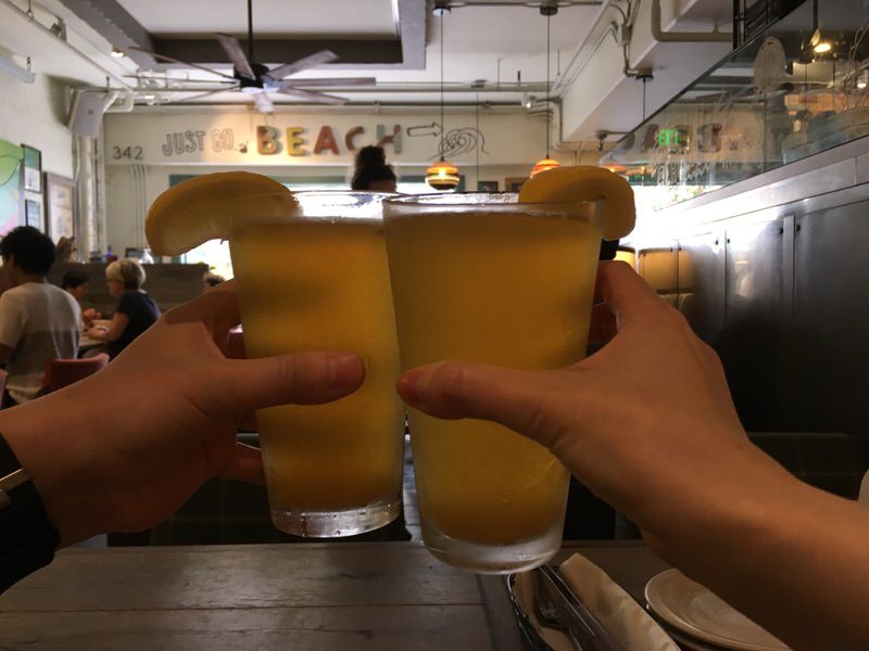 HEAVENLY'S ORIGINAL BREW 7.5ドルで乾杯！