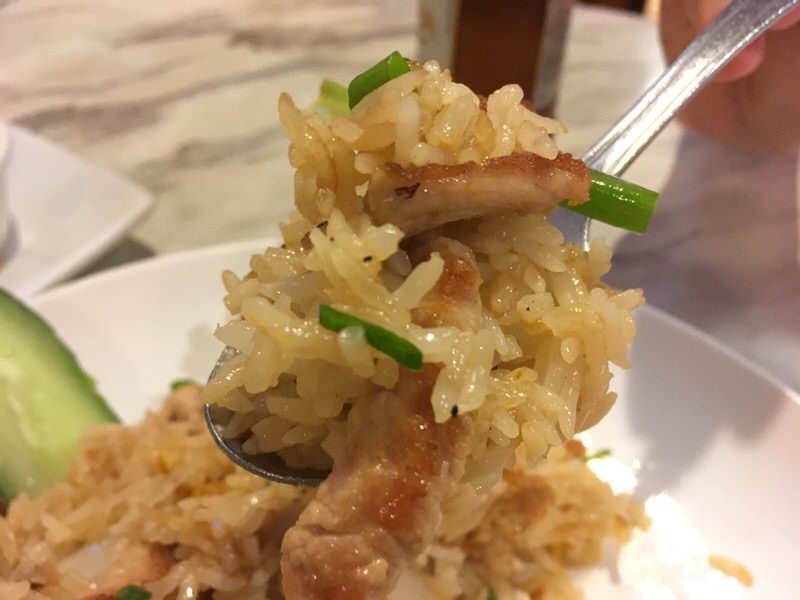 コメが一粒一粒立っていて見るからに美味しそう