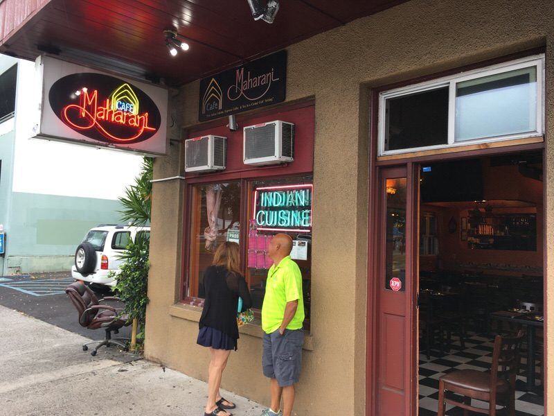 カフェ・マハラニのお店外観