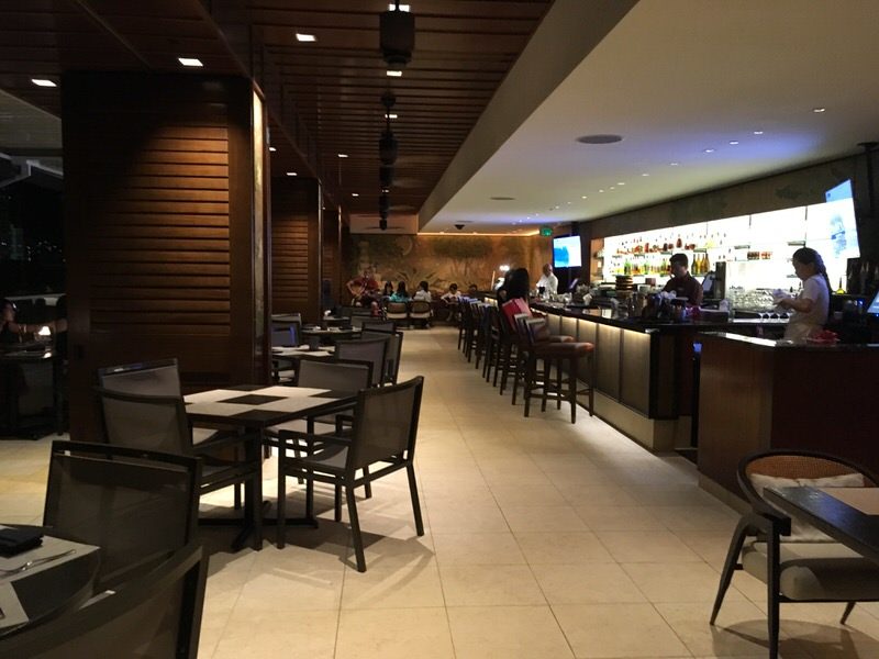 ワイオル・オーシャンビュー・ラウンジの店内