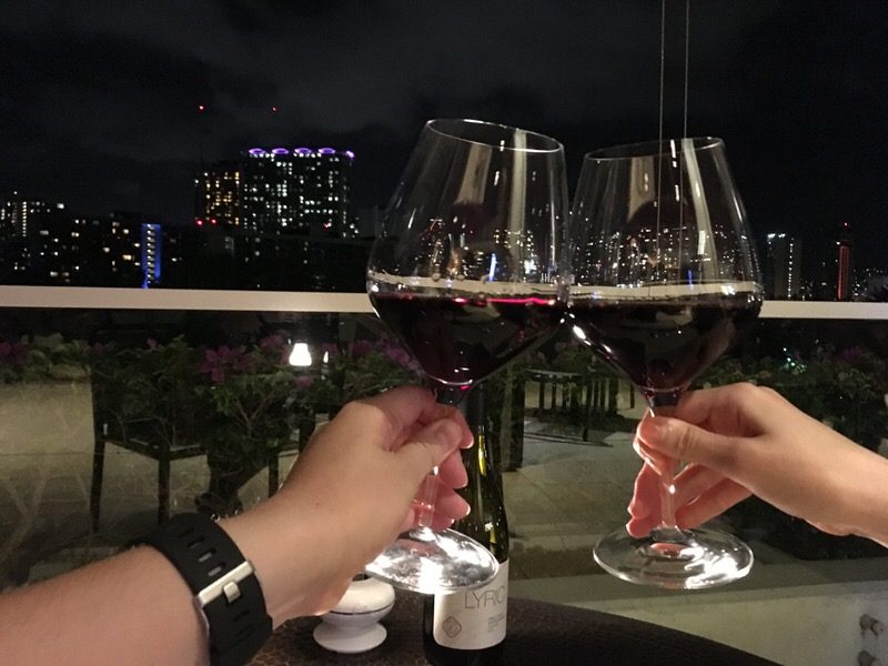 一番安いボトルワインで乾杯!