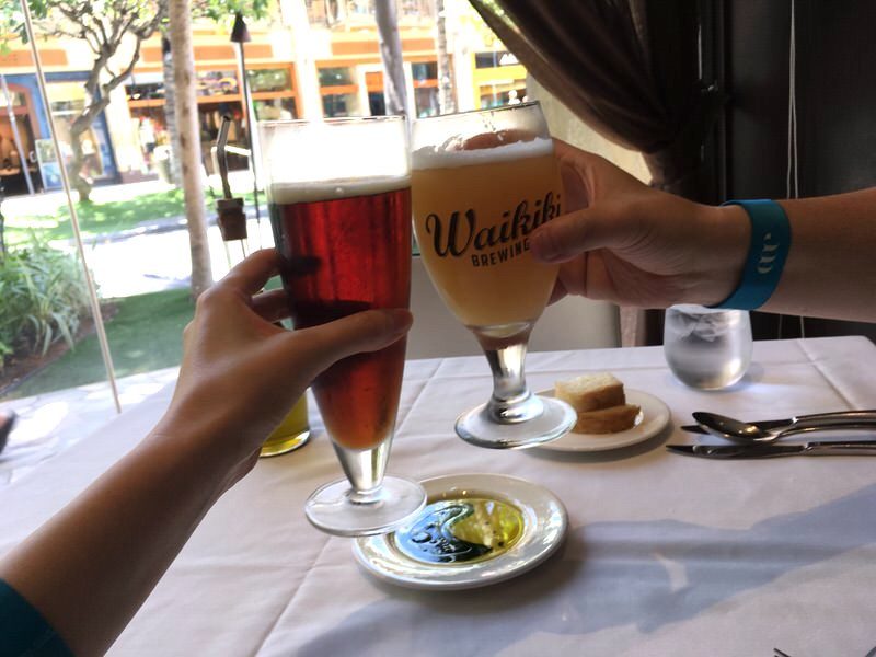 ランチビール7ドルで乾杯！