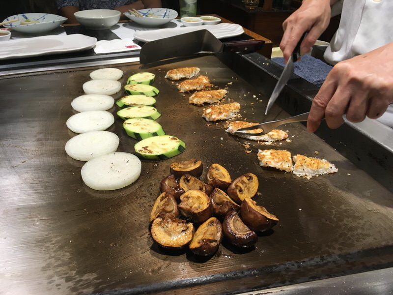 もう少しで出来上がるエビと野菜