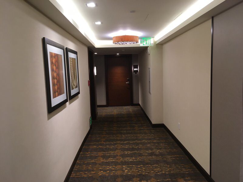 ザ・グランド・アイランダー23階の廊下