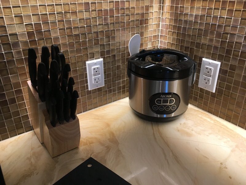 炊飯器とナイフセット