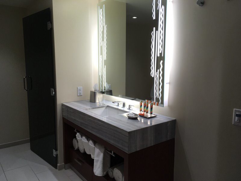 バスルームの化粧台