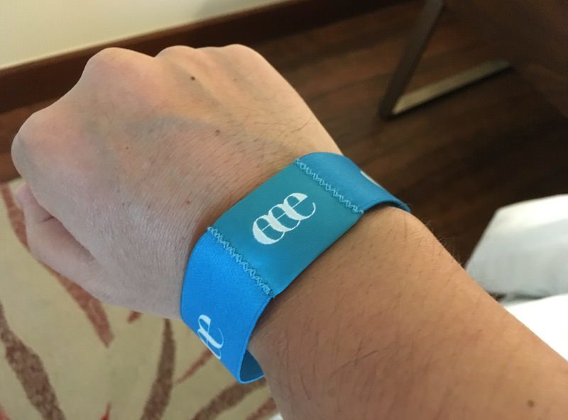 リストバンド型のルームキー