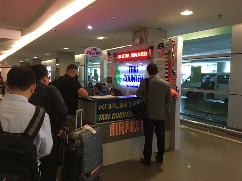 タクシーカウンター