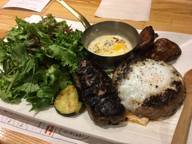 十勝ハーブ牛と十勝ブラウンスイスのダブルハンバーグ 色々チーズの「濃厚」ハンバーグ