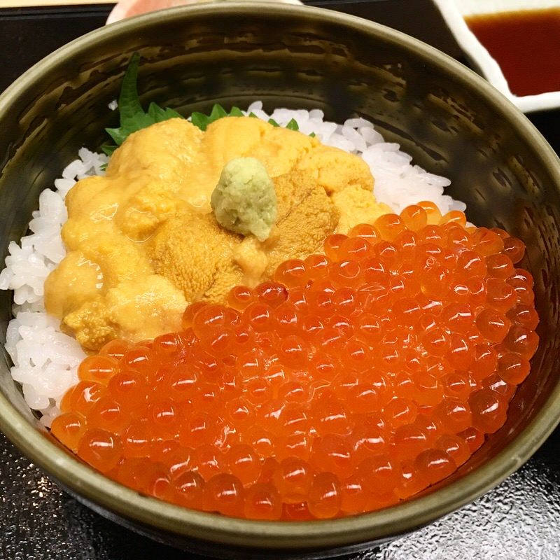 函館うに むらかみ 日本生命札幌ビル店でうに イクラ丼と季節限定の塩水バフンウニ刺をいただきました 出不精夫婦が暮らすように旅するブログ 函館うに むらかみ 日本生命札幌ビル店でうに イクラ丼と季節限定の塩水バフンウニ刺をいただきました 出不精夫婦が暮らすように旅するブログ