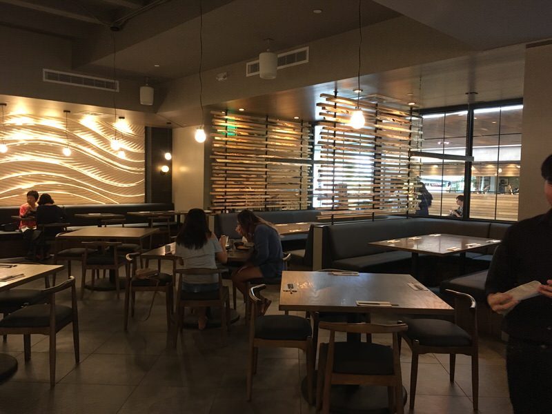 つるとんたん ハワイの店内 その2