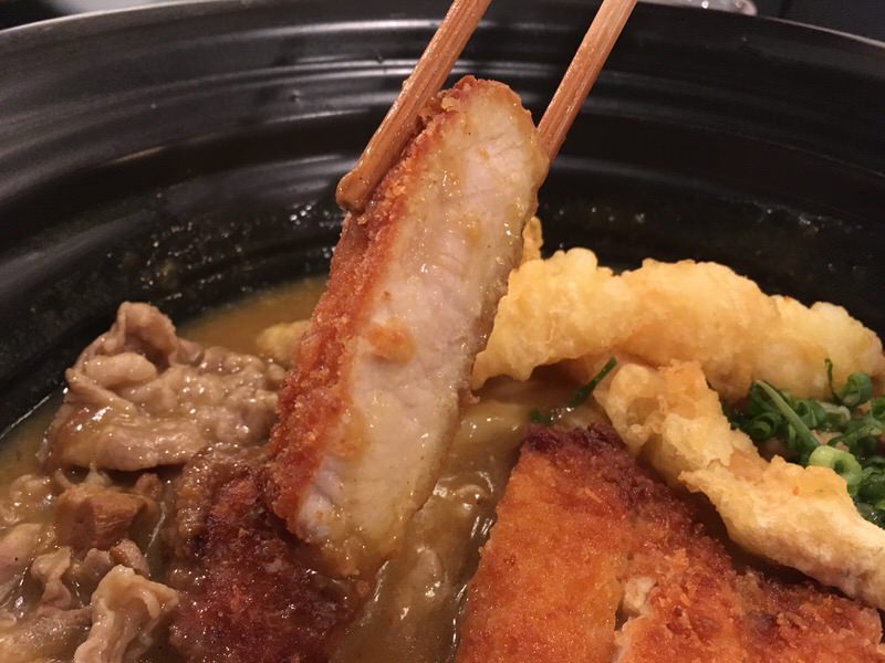 カレー三昧のおうどんのとんかつ