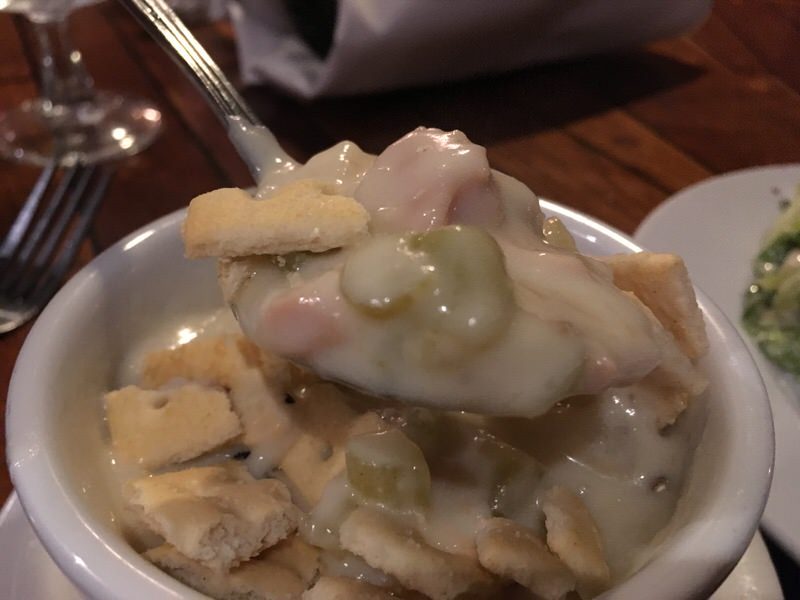 具だくさんなクラムチャウダー