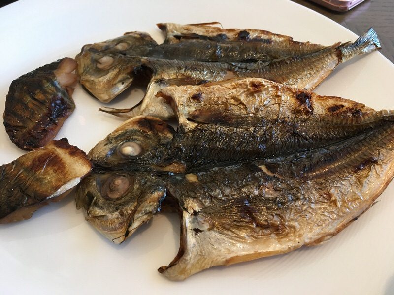 アジの干物と焼き魚